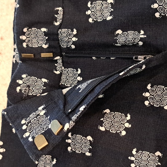 Loft Turtle Print Riviera Shorts - Picture 8 of 12